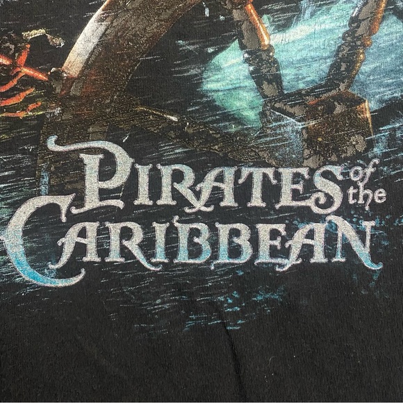 Vintage Disney Store Pirate Of The Caribbean Movie Promo T-Shirt Size 2XL XXL - Picture 6 of 10